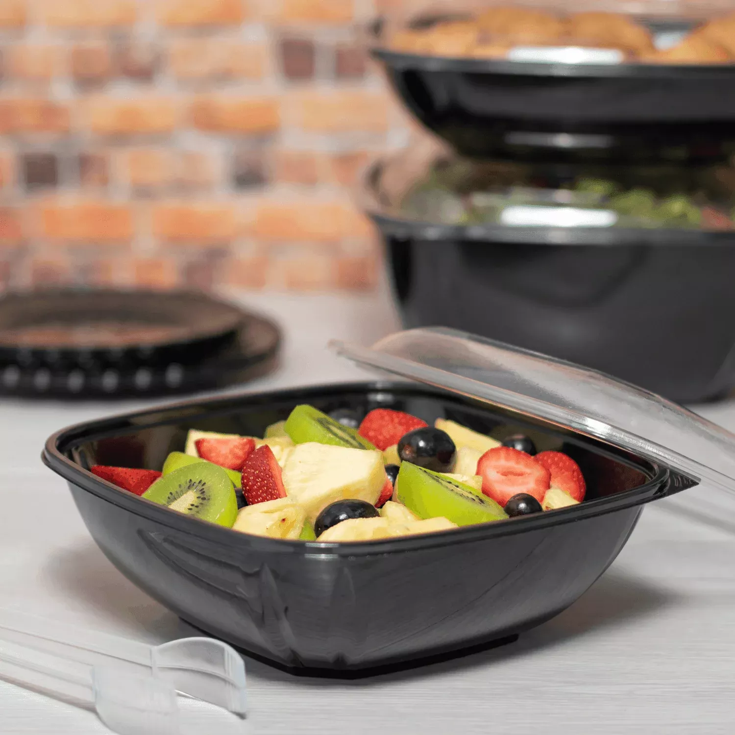 [150 ct] 64 oz Square Disposable Salad Bowl | PET | Black