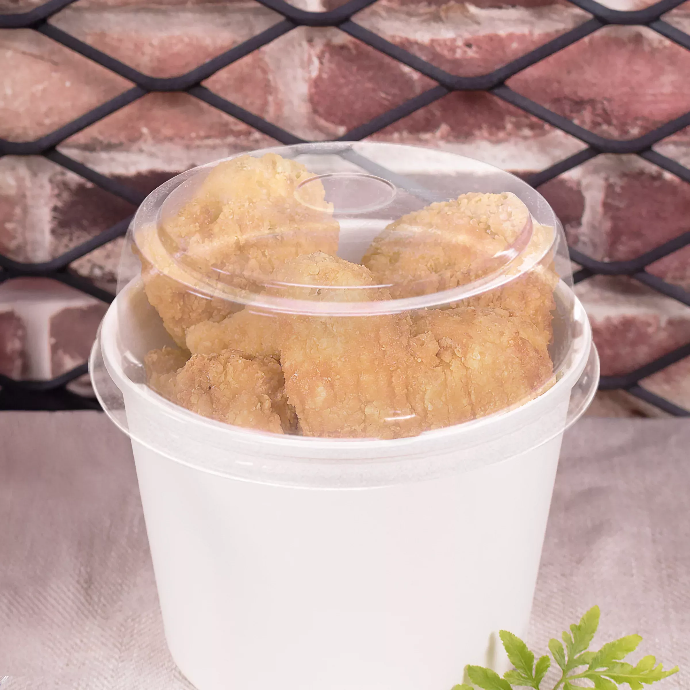 [600 ct] 24-32 oz Plastic Food Container Dome Lids | PET | 142 mm
