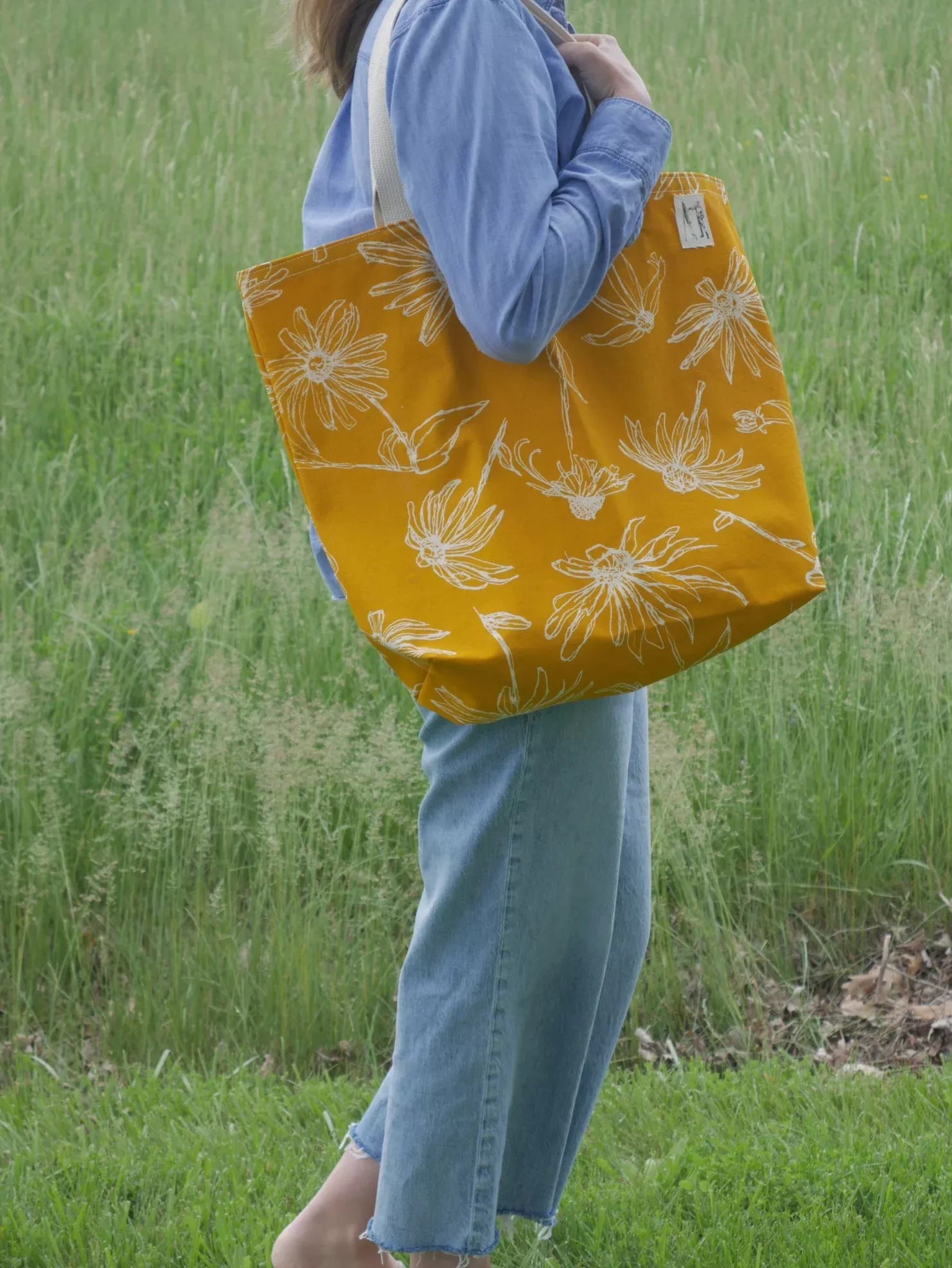 Black Eyed Susan Large Tote Sunshine Yellow