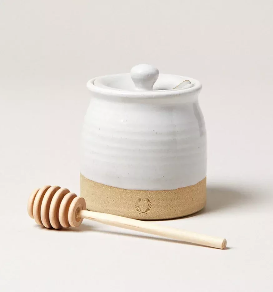 Farmhouse Pottery Beehive Honey Pot with Wooden Dipper