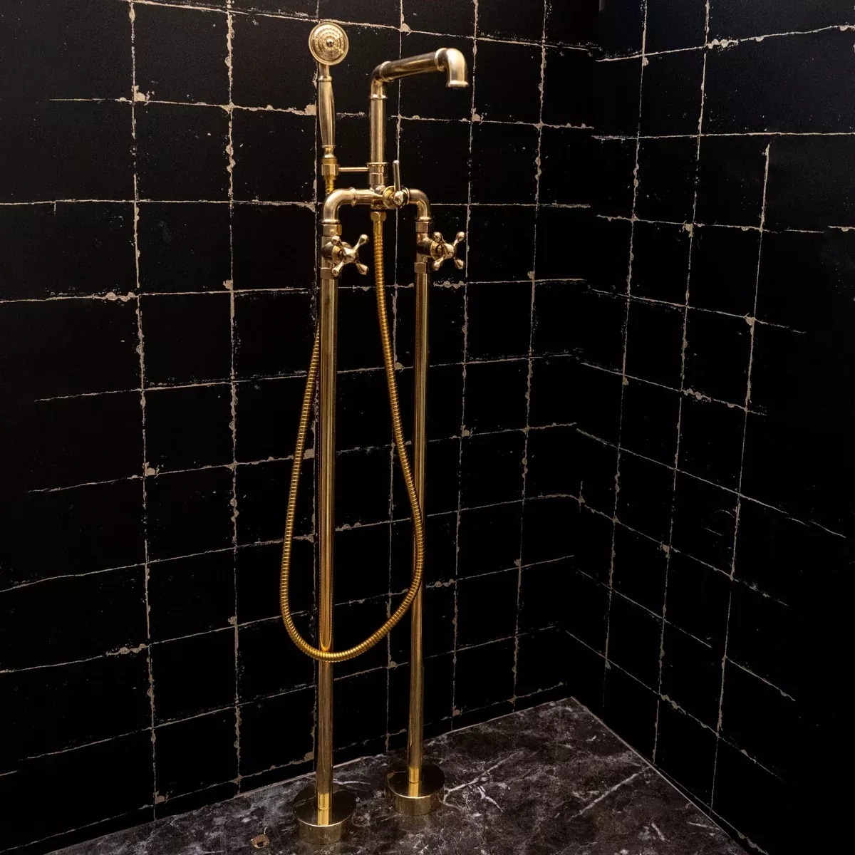 Floor Mounted Bathtub
