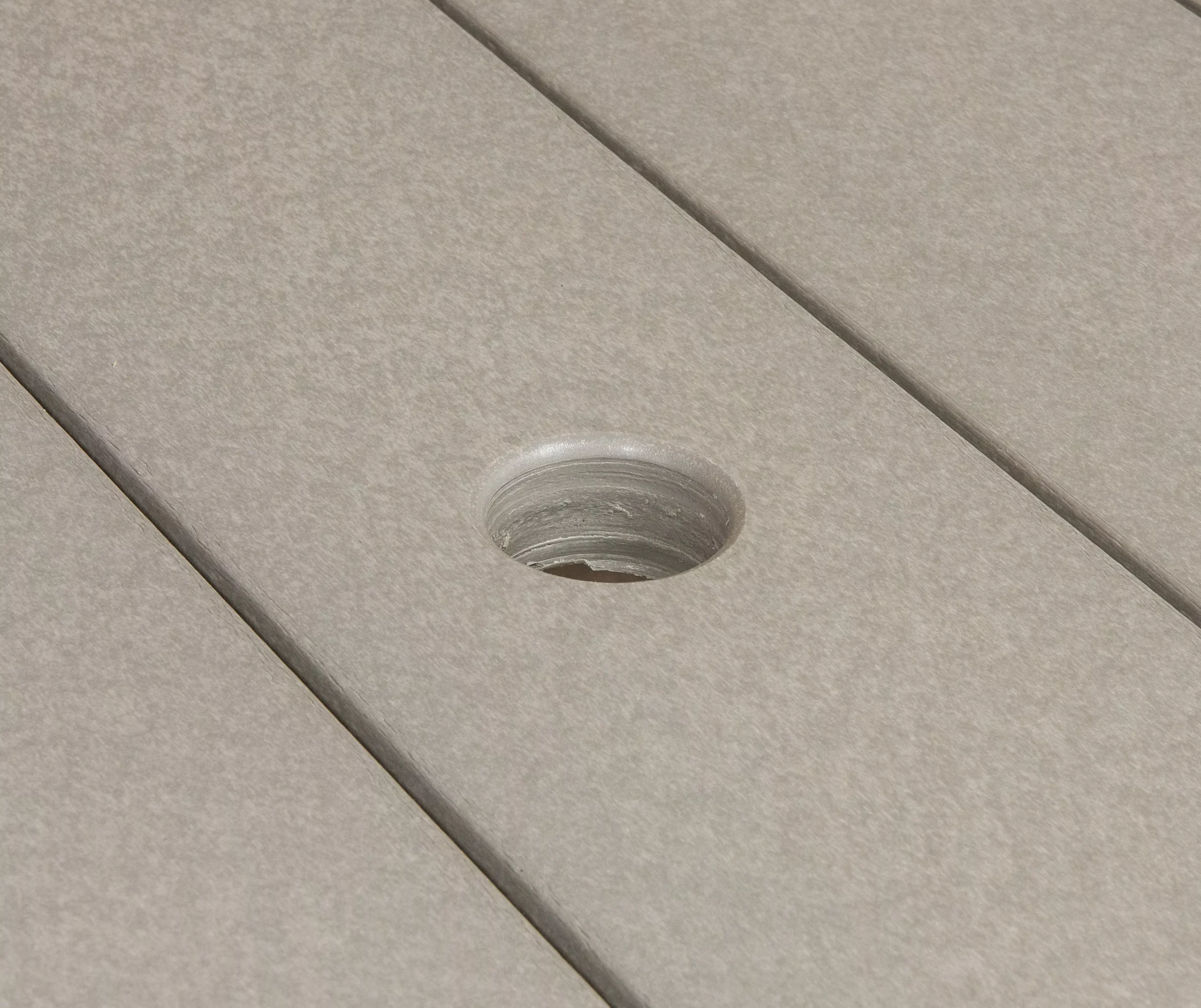 Freeport Umbrella Support Counter