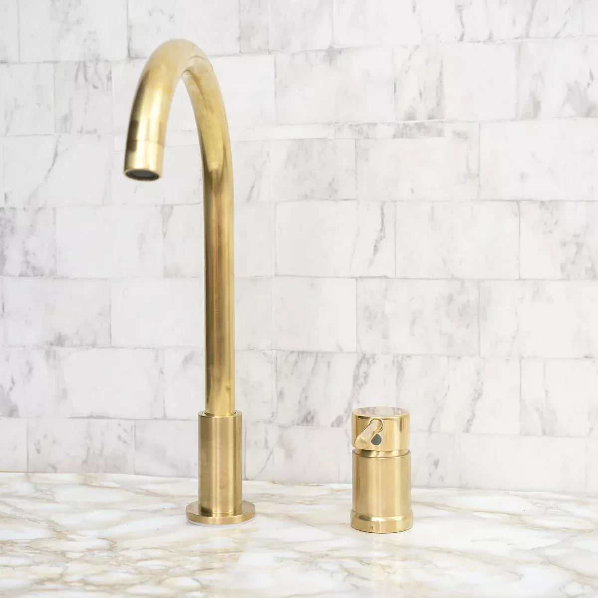 Gleam Lavatory faucet