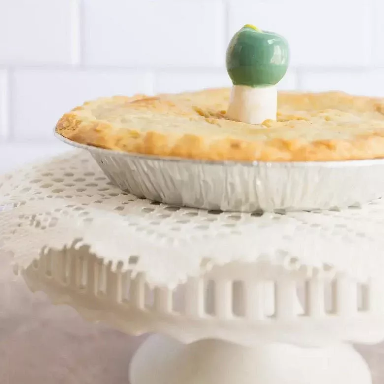 Hand-Painted Green Apple Pie Vent Ceramic Porcelain Pie Bird