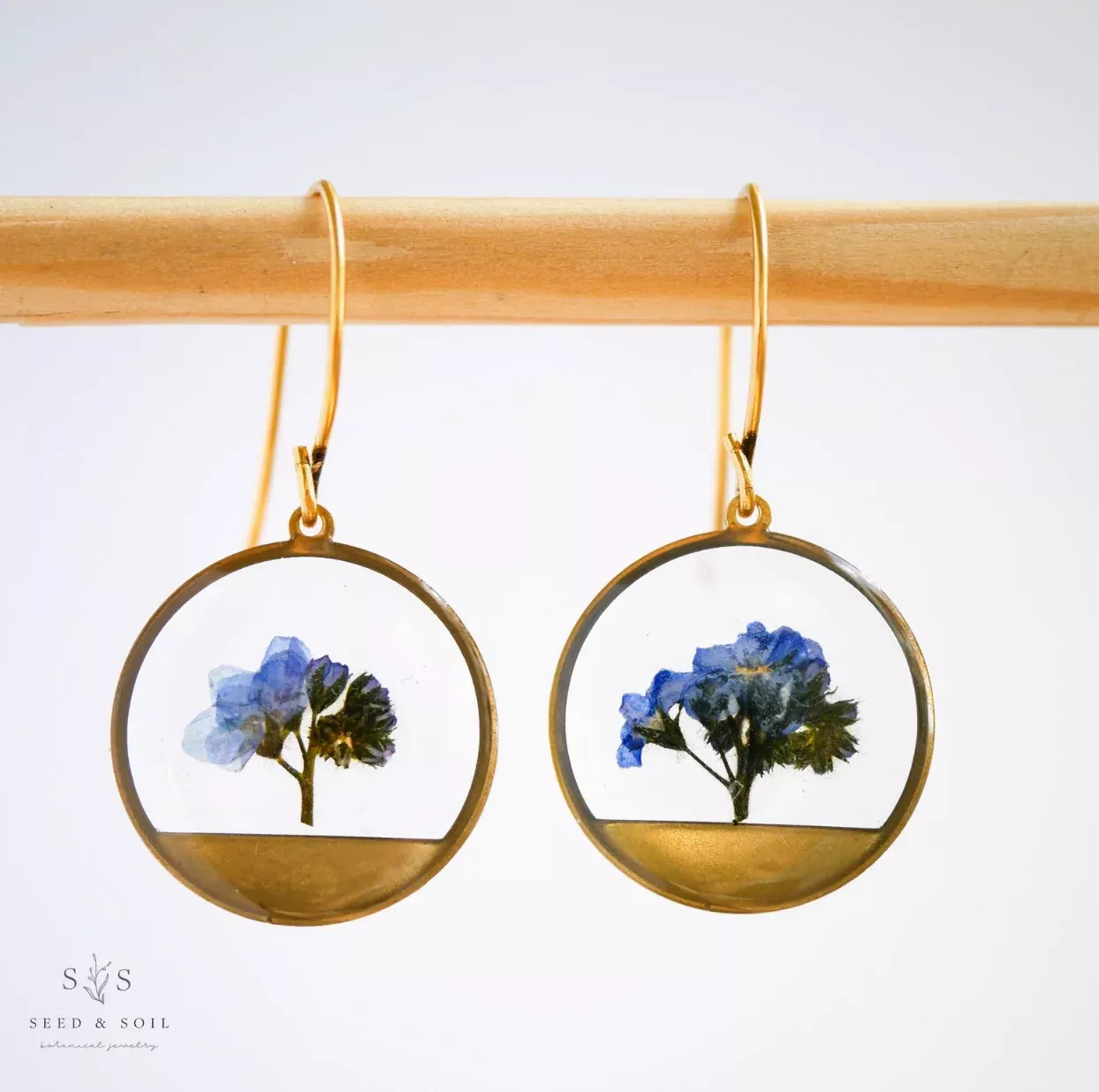 Horizon Earrings - Forgetmemnot