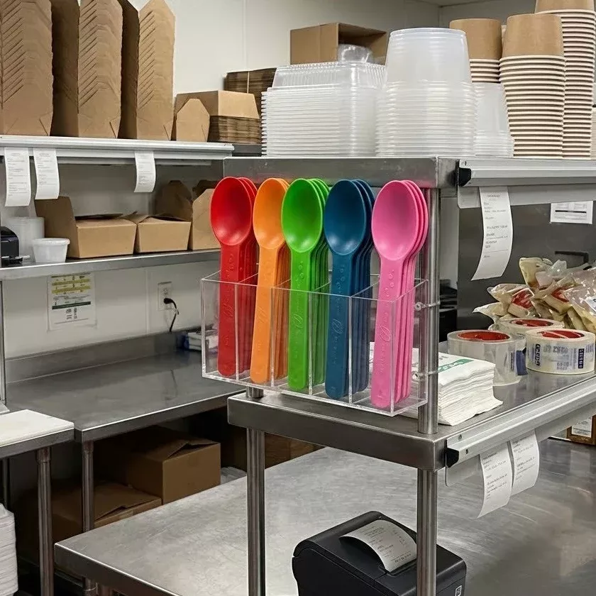 Karat Earth Heavy Weight Bio-Based Spoons, Rainbow - 1,000 pcs