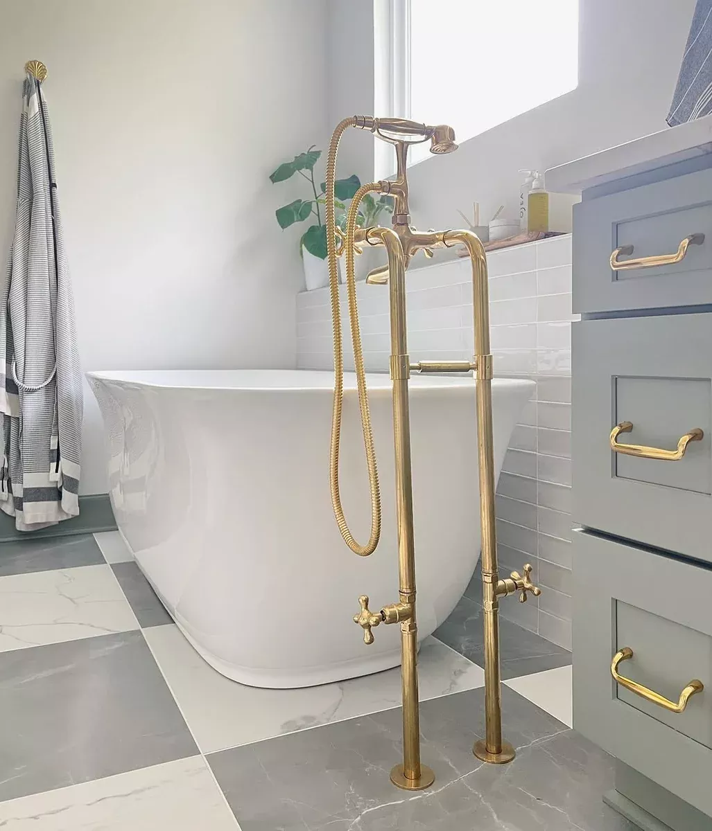 The Master Tub Filler