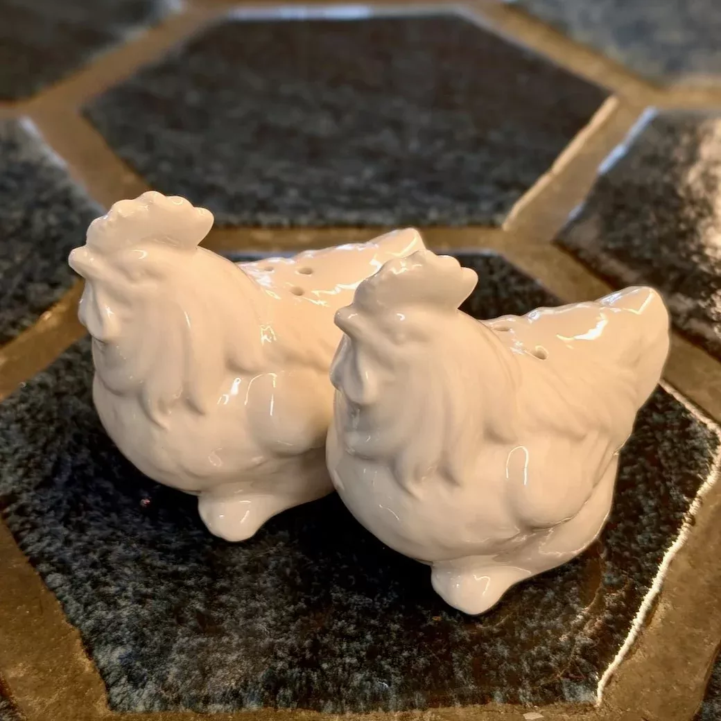 Pair of Chickens Salt & Pepper Shakers