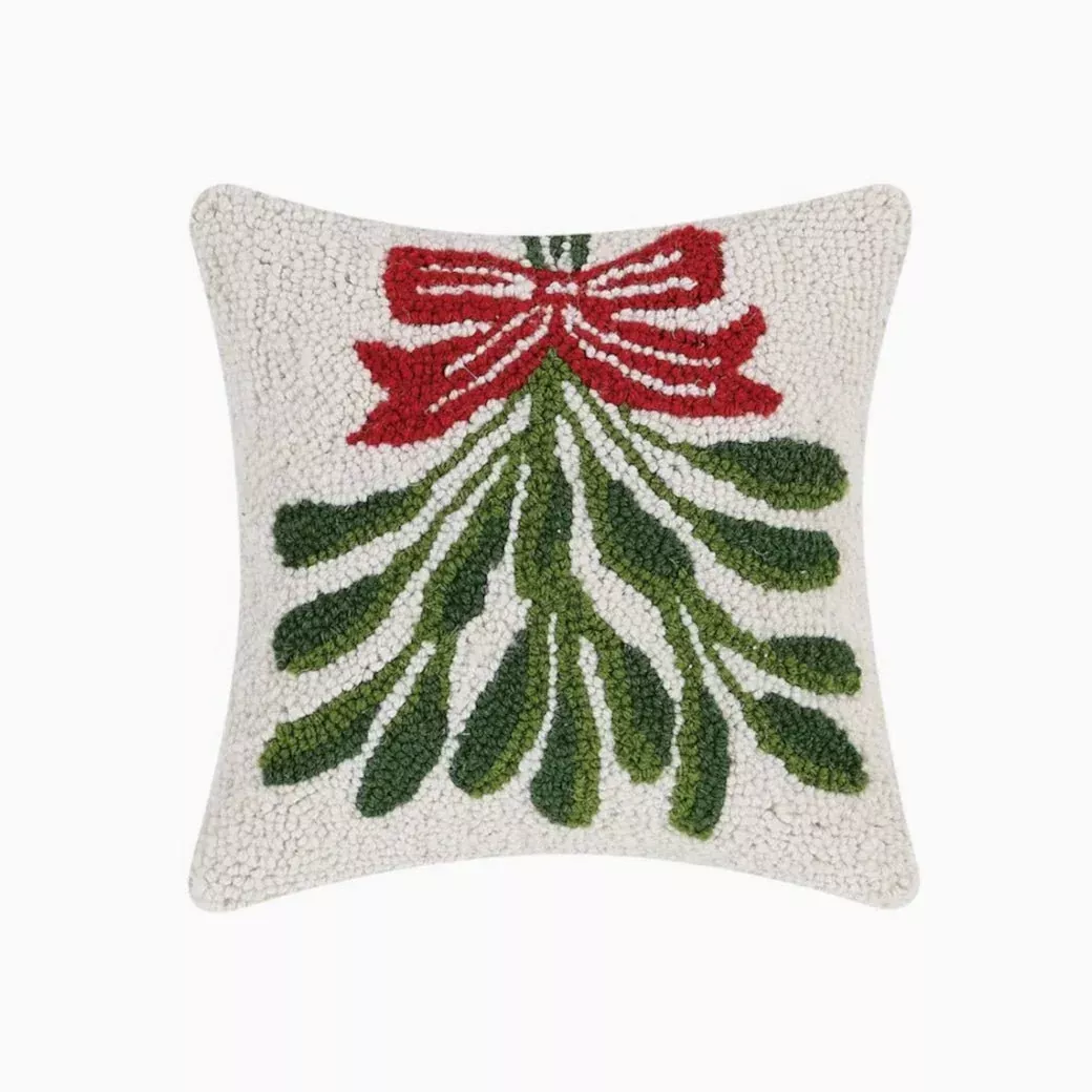 Petite Hooked Rug Pillow Festive Holiday Mistletoe