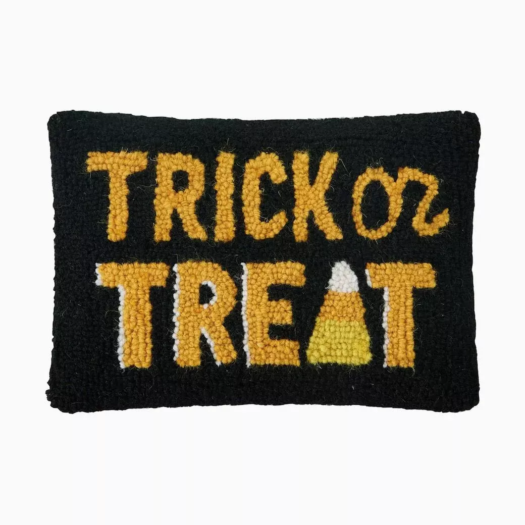 Petite Hooked Rug Pillow Trick or Treat