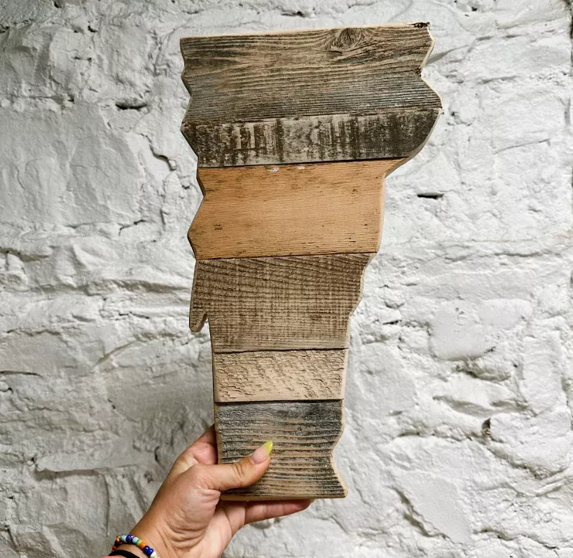 Reclaimed Barnwood Vermont Wall Hanging 15"
