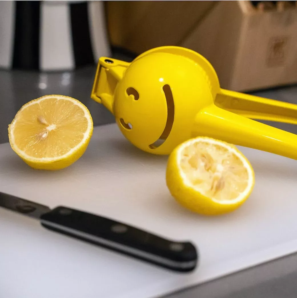 Smile Manual Citrus Squeezer