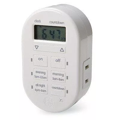 TouchSmart Digital Plug-In Timer